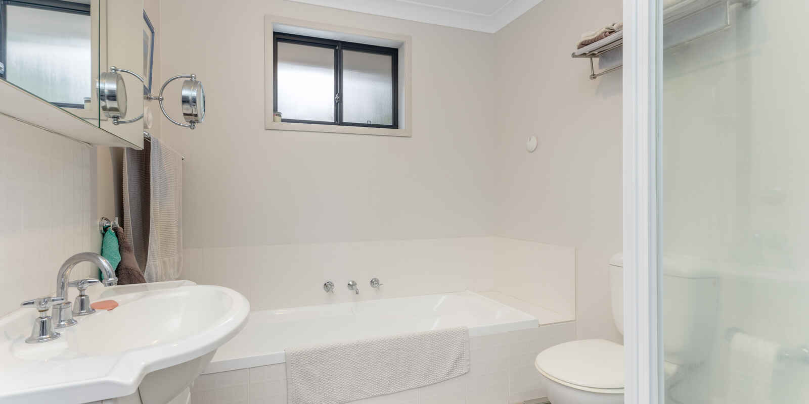 28 Kanimbla Road Blackheath 28 Kanimbla Road Blackheath