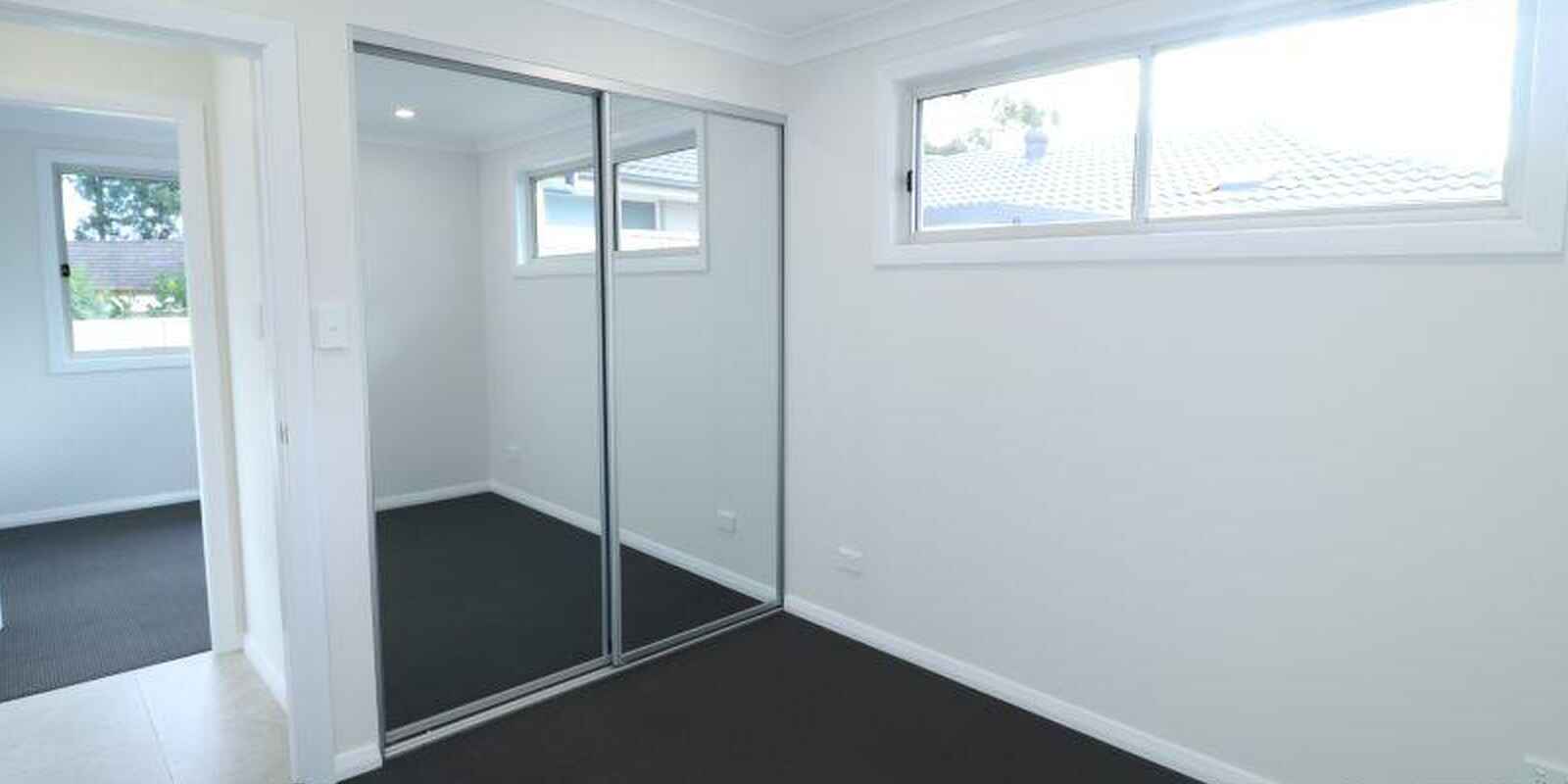 8A Nightmist Grove St Clair