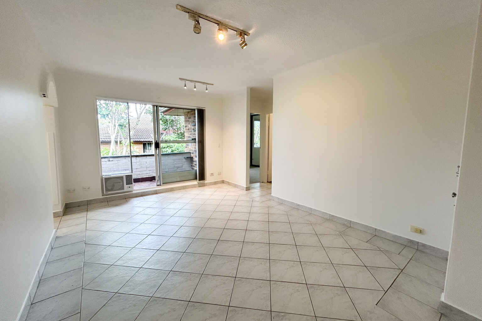 21/13-17 Myra Road Dulwich Hill
