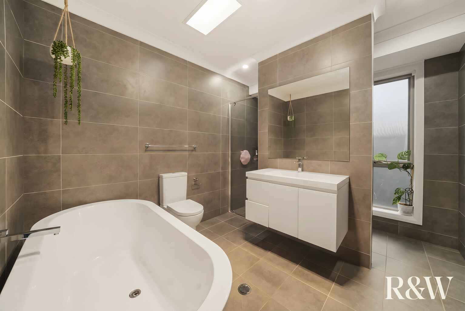 83 HERITAGE DRIVE Appin 83 HERITAGE DRIVE Appin