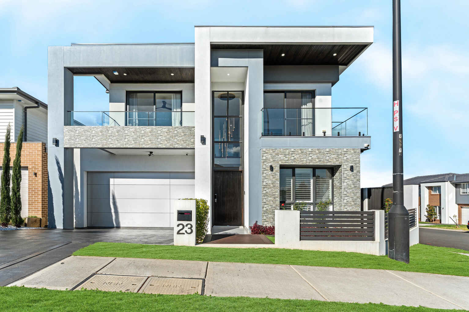 23 Woodgate Parkway Box Hill