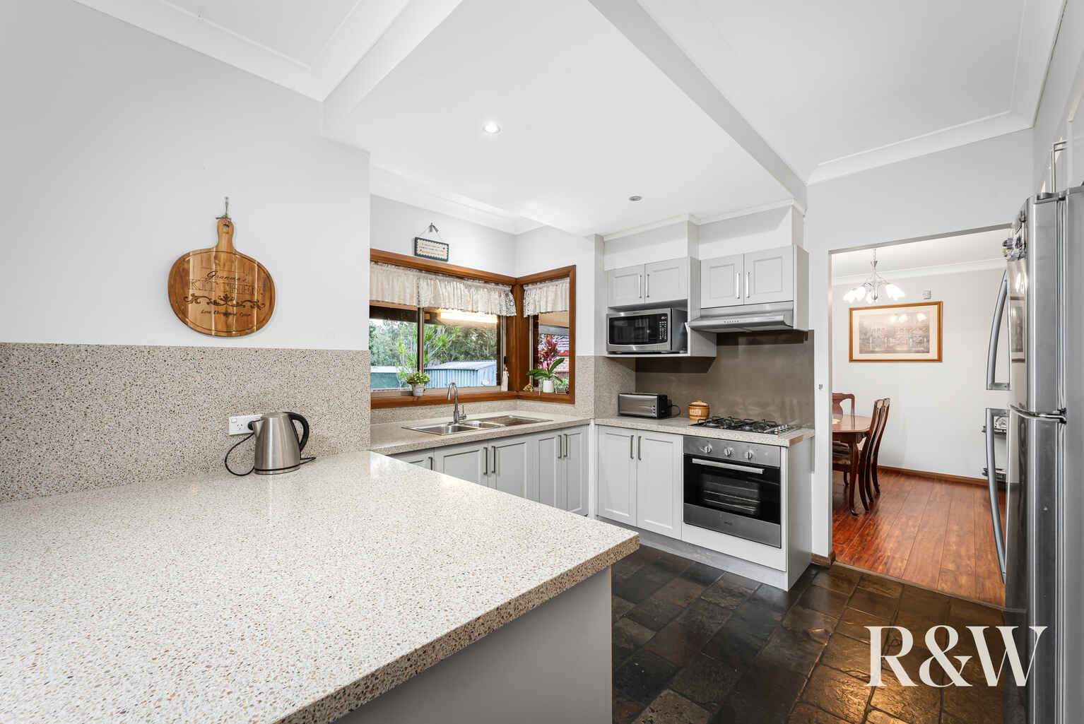 16 Fallon Close Quakers Hill 16 Fallon Close Quakers Hill