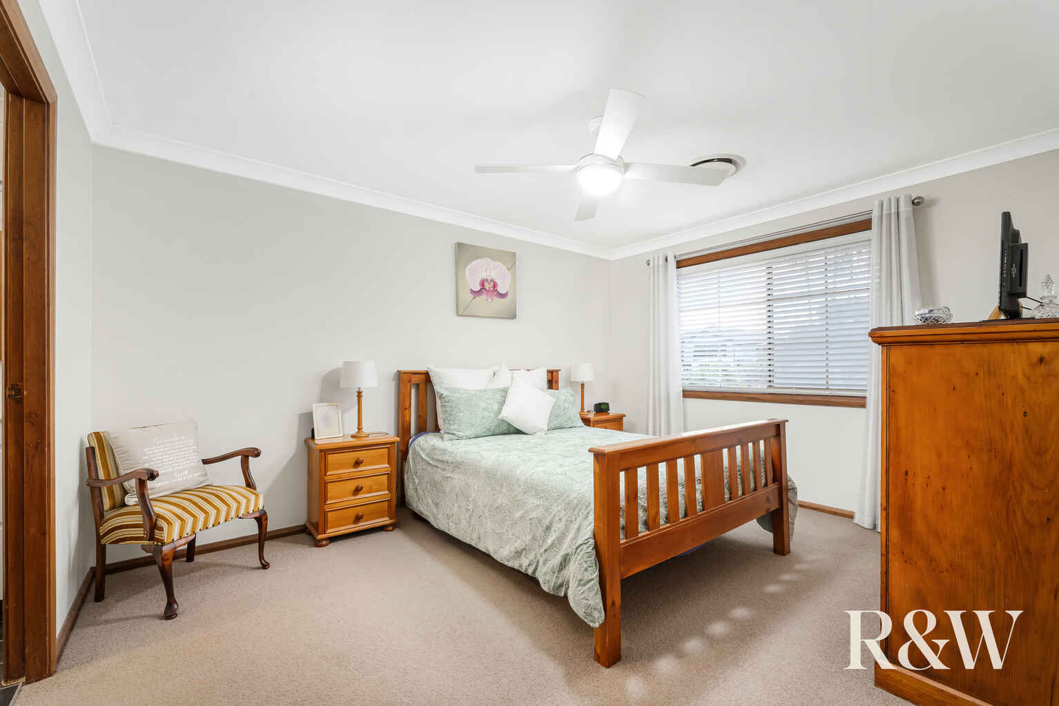 16 Fallon Close Quakers Hill 16 Fallon Close Quakers Hill