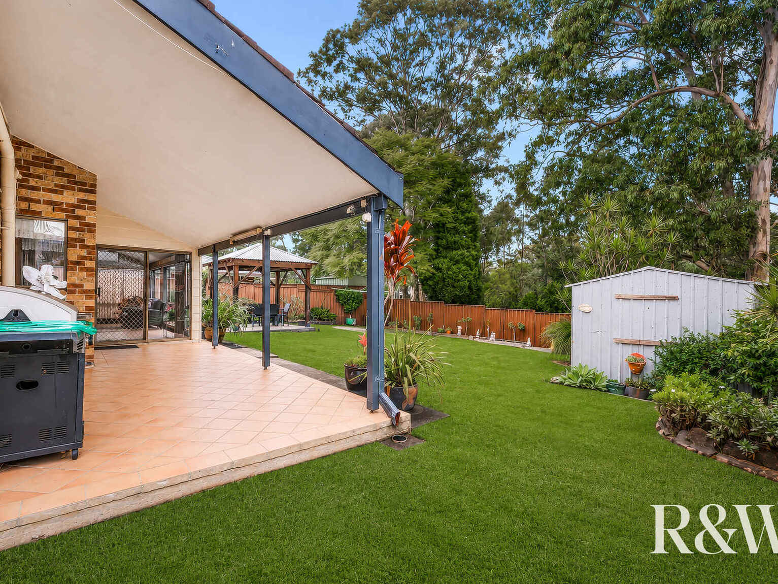 16 Fallon Close Quakers Hill 16 Fallon Close Quakers Hill