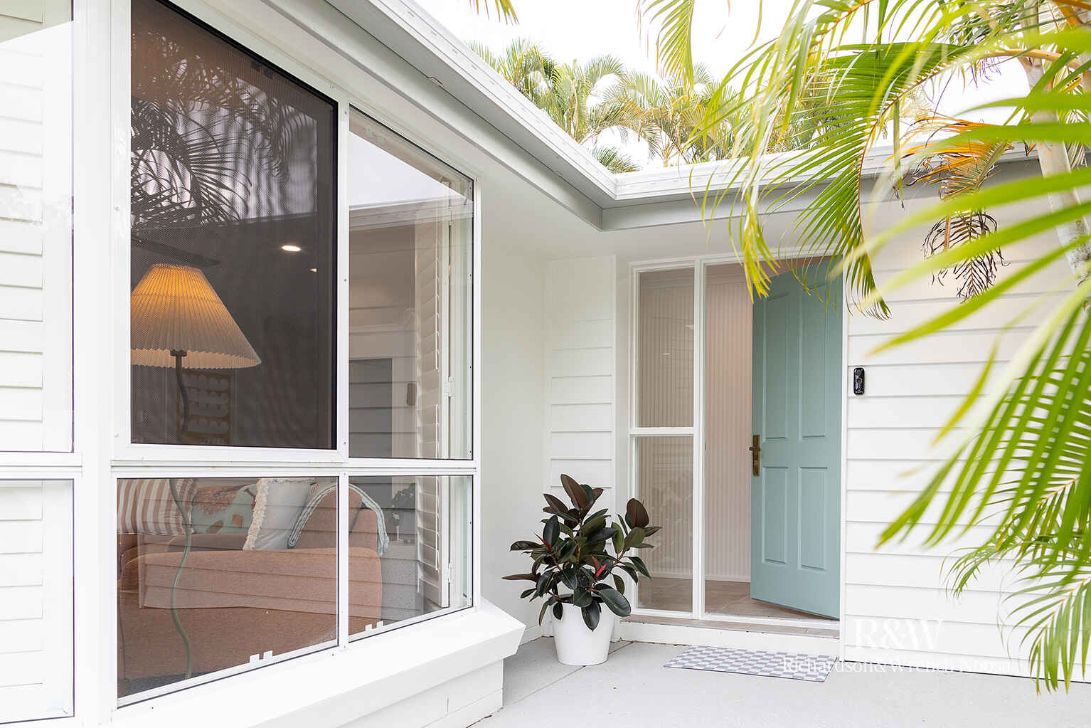 40 Lake Entrance Boulevard Noosaville 40 Lake Entrance Boulevard Noosaville