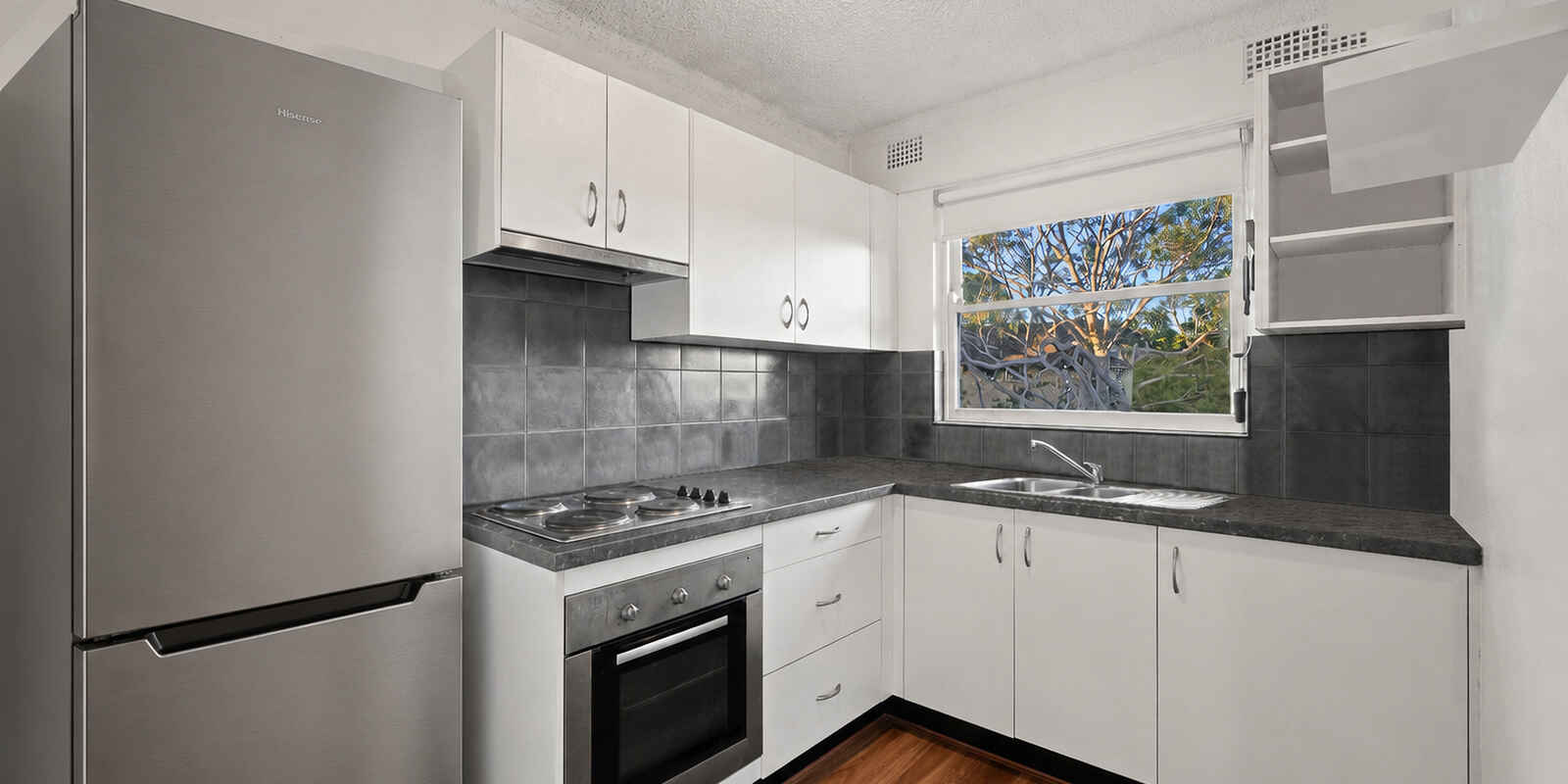 33/76 Garnet Street Hurlstone Park