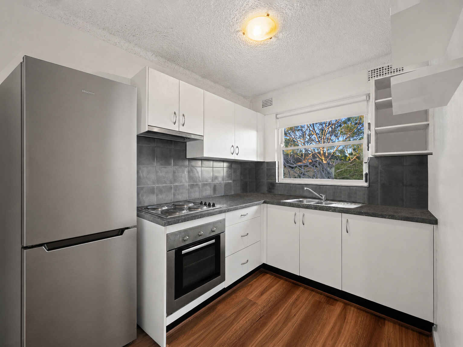33/76 Garnet Street Hurlstone Park