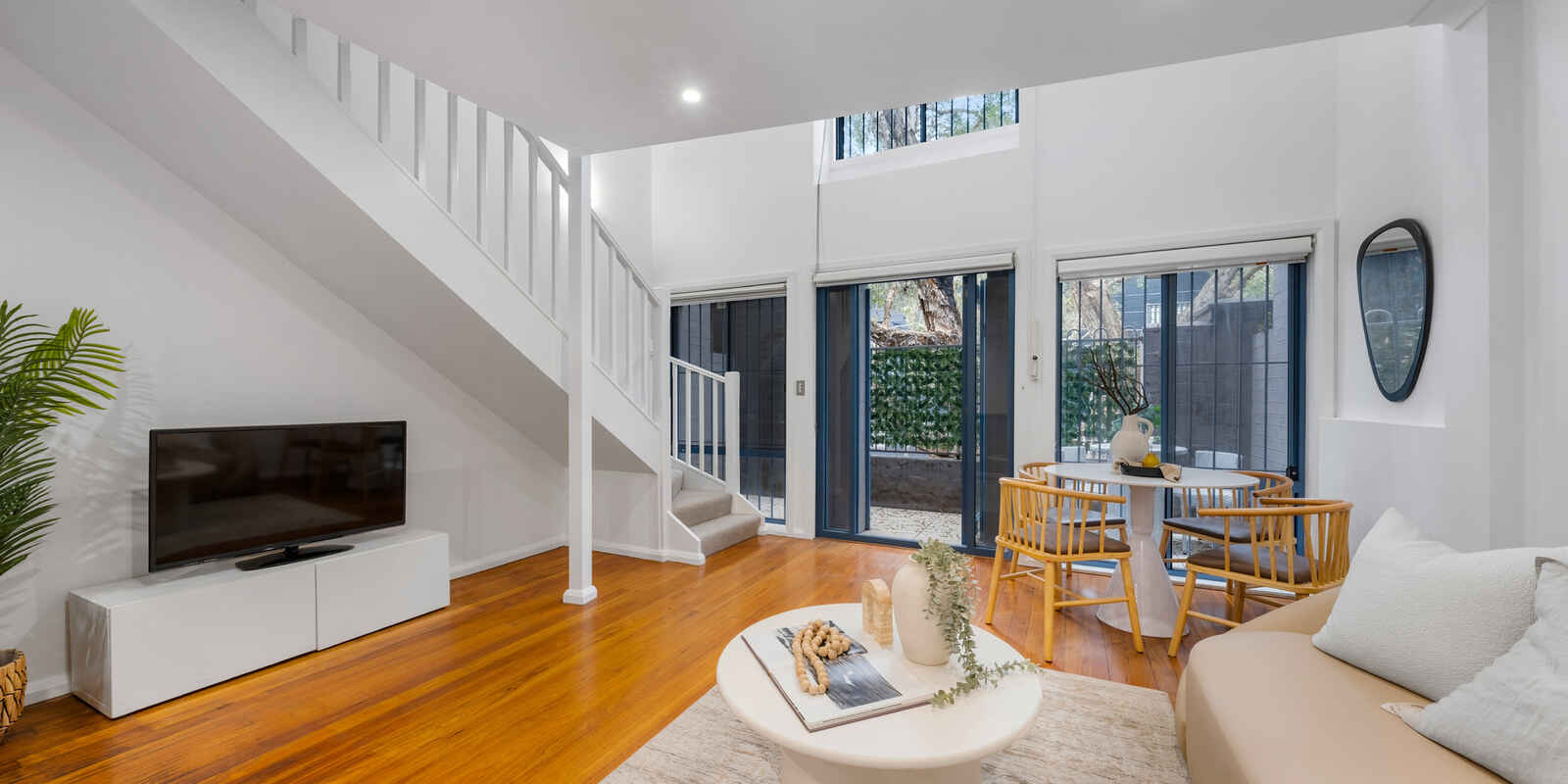 2/161-163 Phillip Street Waterloo
