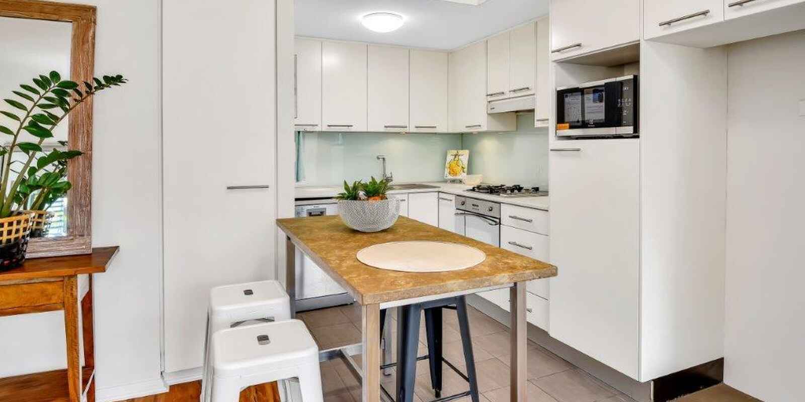 19/510 Miller Street Cammeray