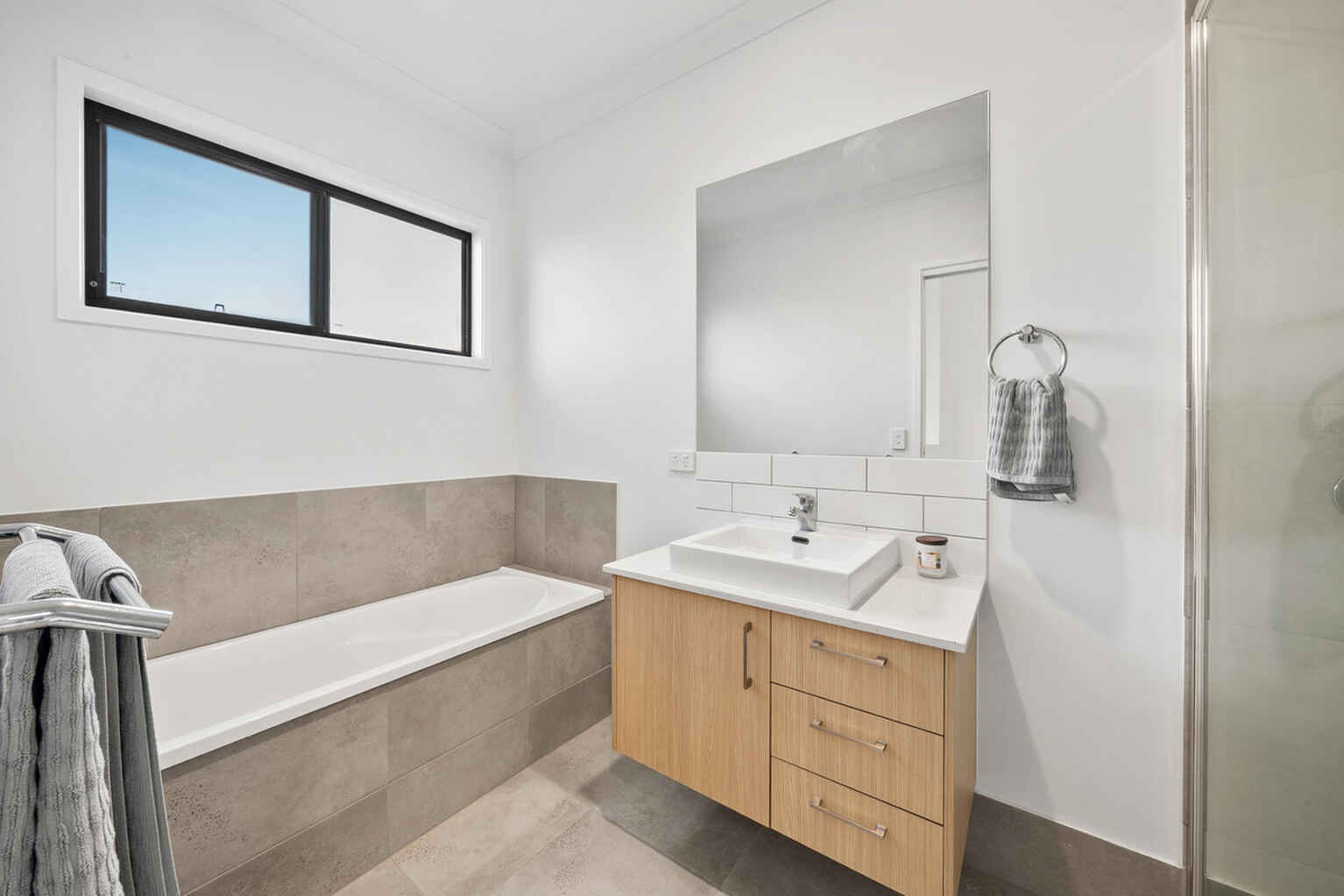77 Adrian Circuit Nirimba