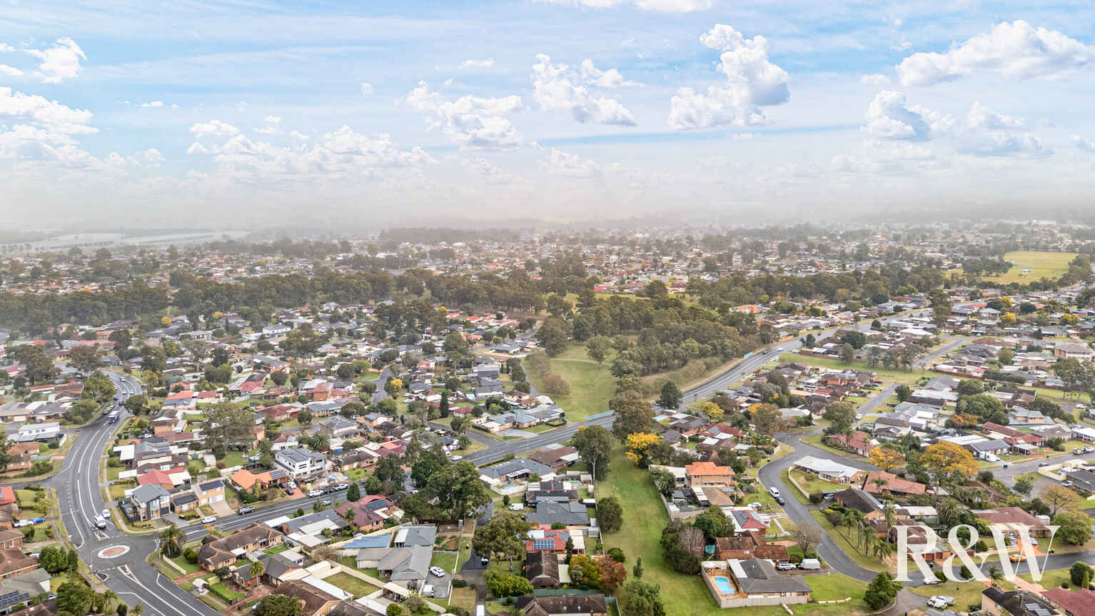 4 Nightmist Grove St Clair