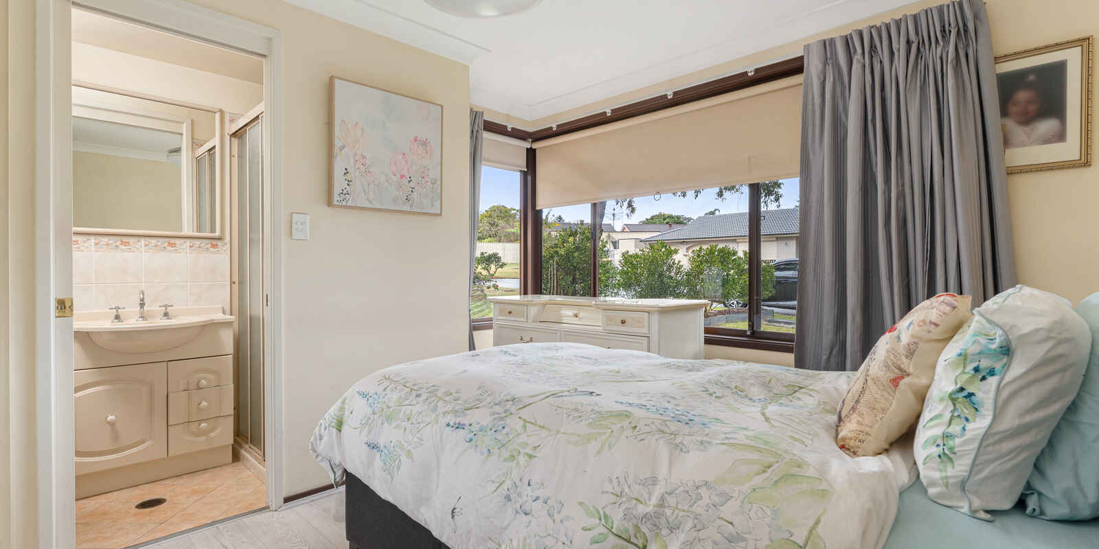 4 Nightmist Grove St Clair