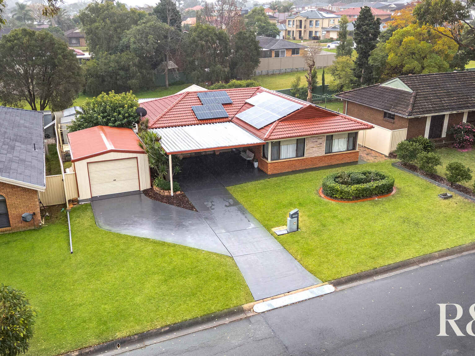 4 Nightmist Grove St Clair