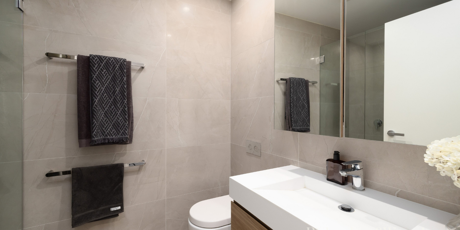 707/8 Kendall Street Gosford