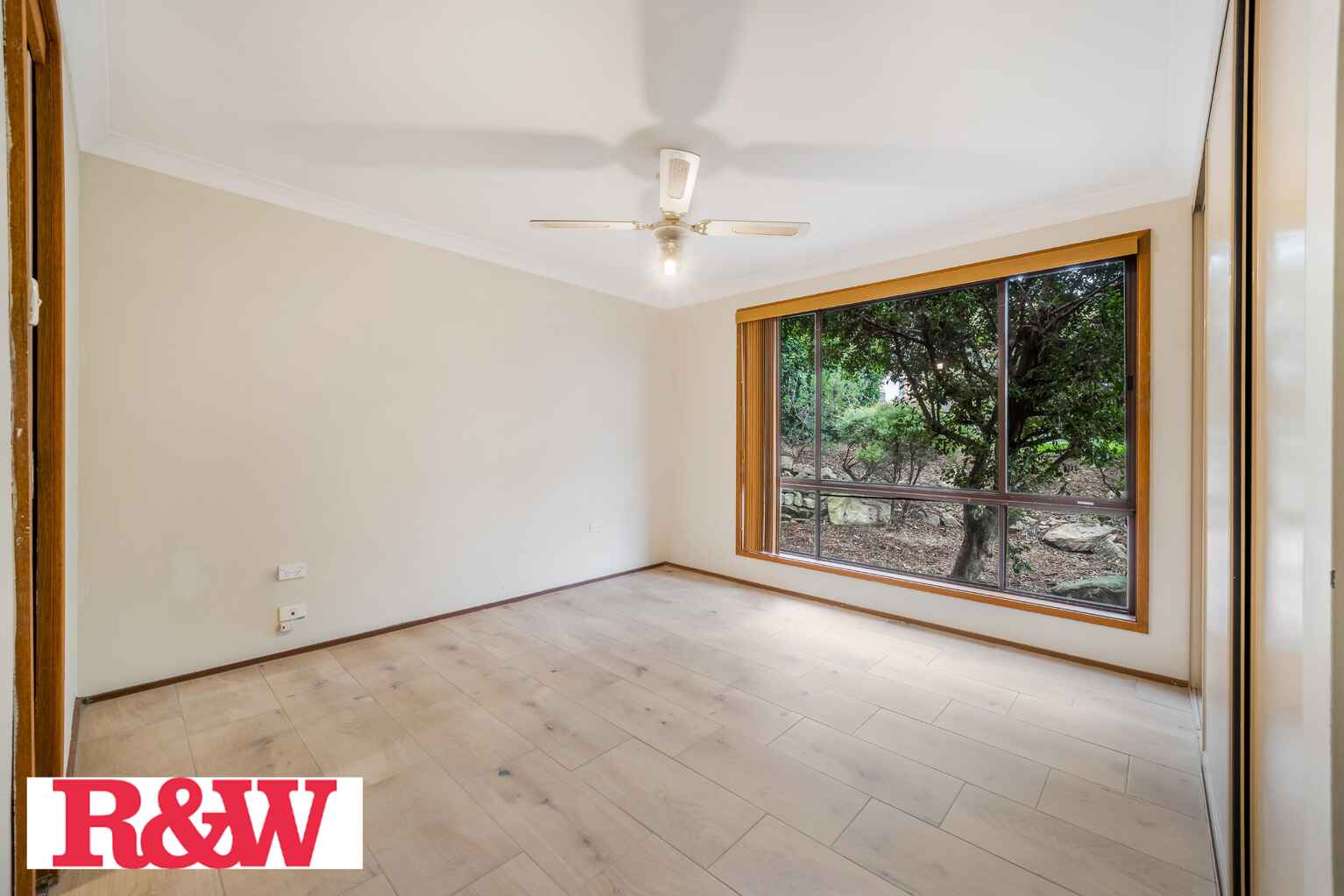 15 Salter Ave Minto 15 Salter Ave Minto