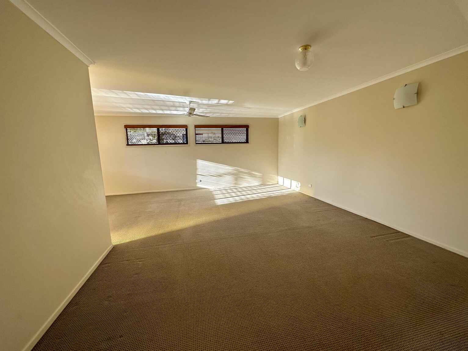 11 Ulmarra Crescent Strathpine