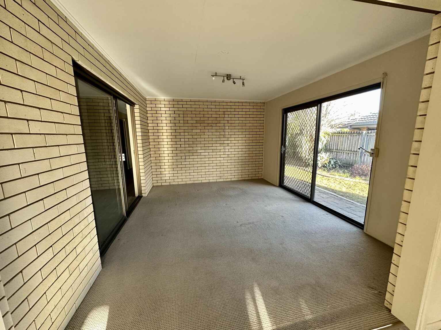 11 Ulmarra Crescent Strathpine