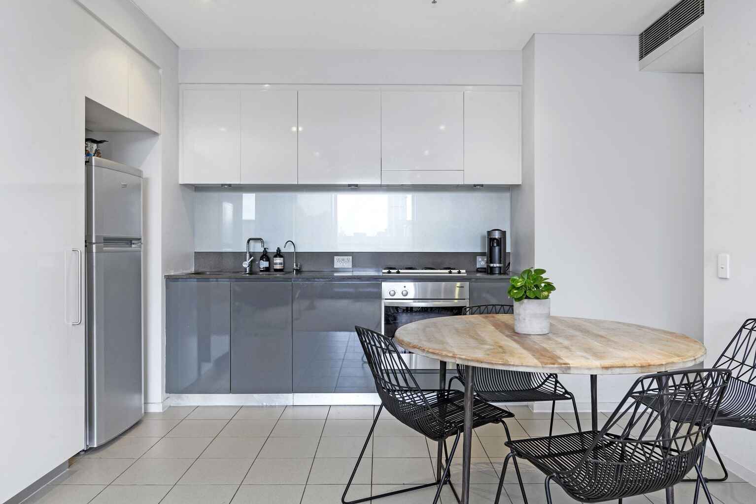 902/81 Macleay Street Potts Point