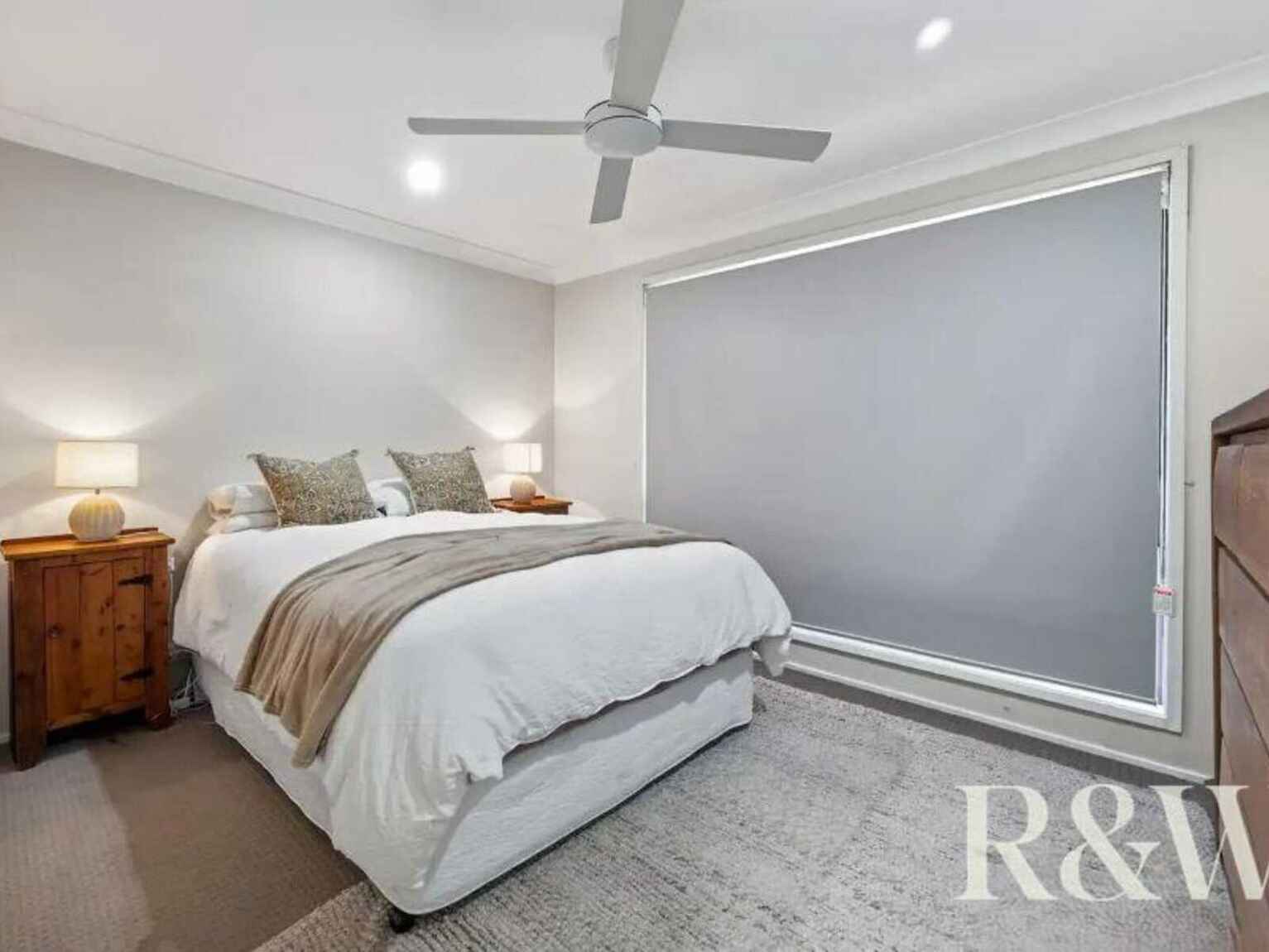 27 Grevillea Drive St Clair