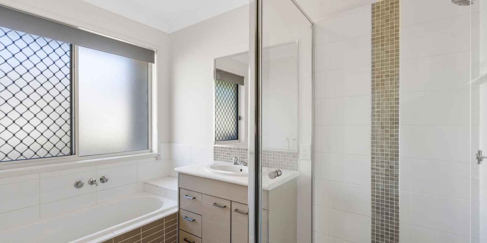 24 Piccadilly Street Bellmere 24 Piccadilly Street Bellmere