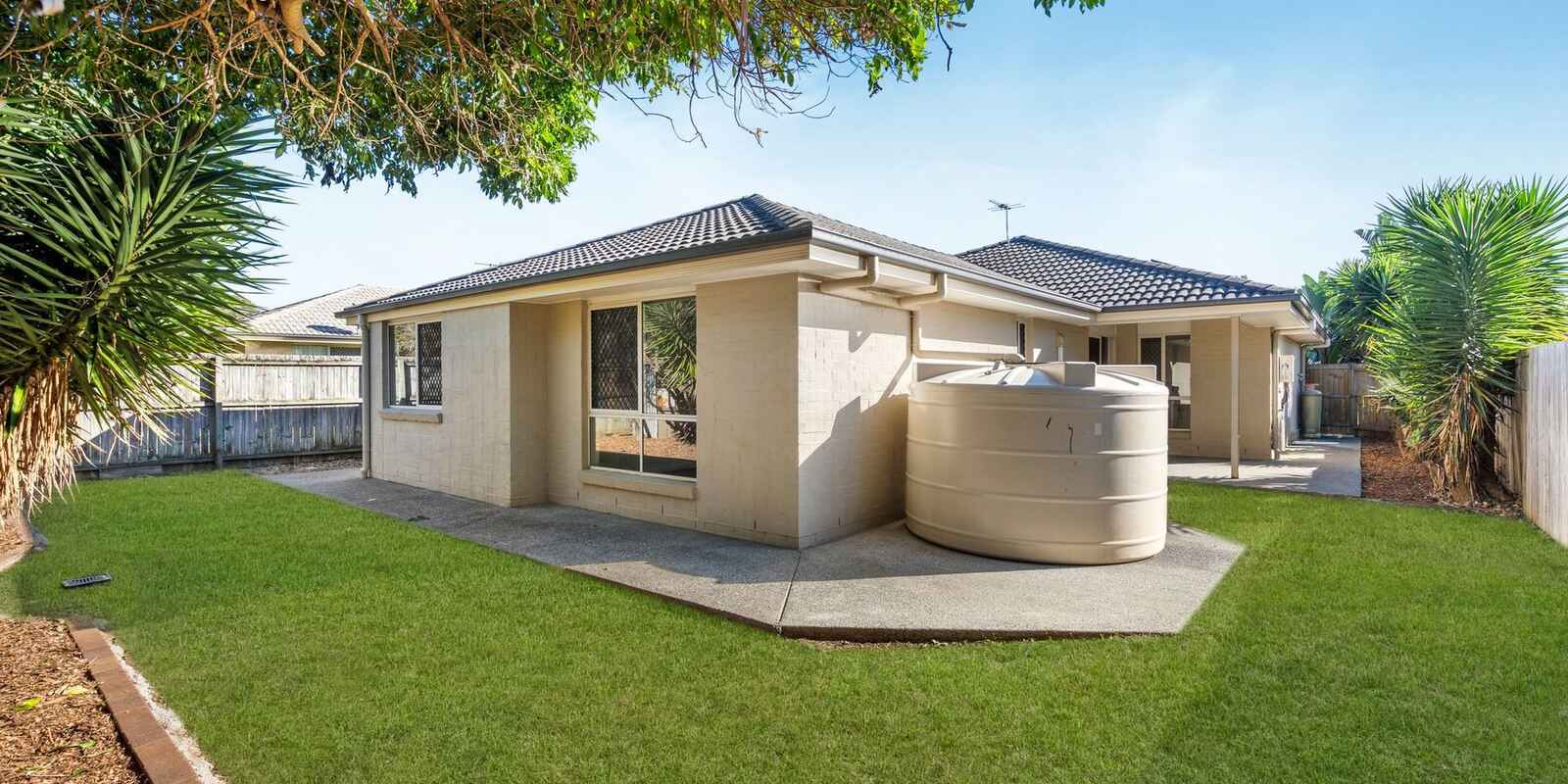 24 Piccadilly Street Bellmere 24 Piccadilly Street Bellmere