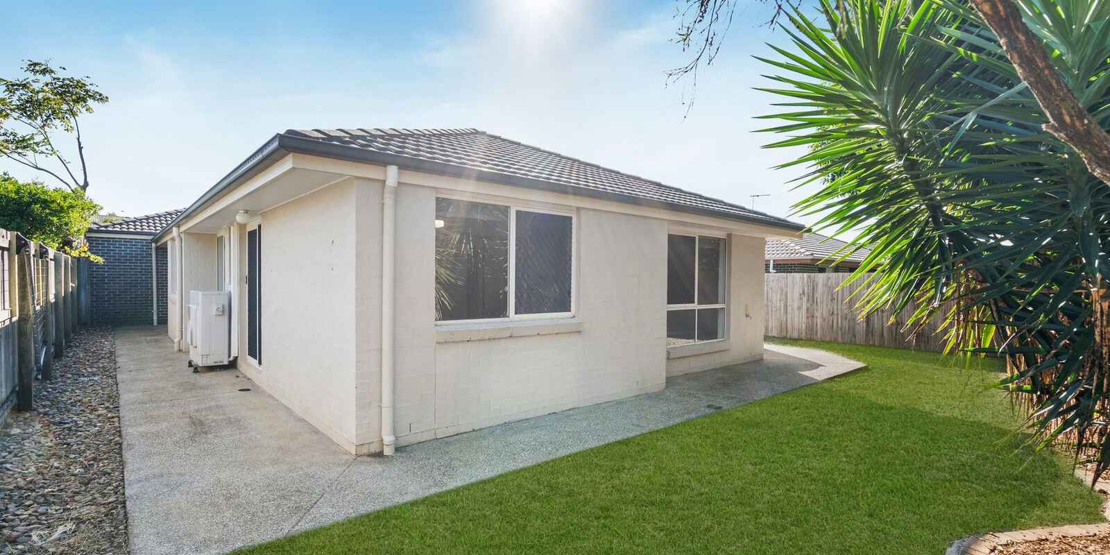 24 Piccadilly Street Bellmere 24 Piccadilly Street Bellmere