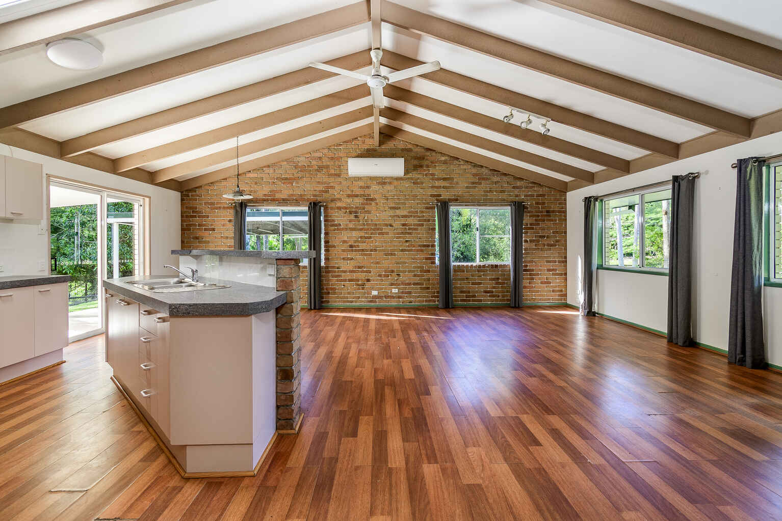 10 Harper Road Bellmere