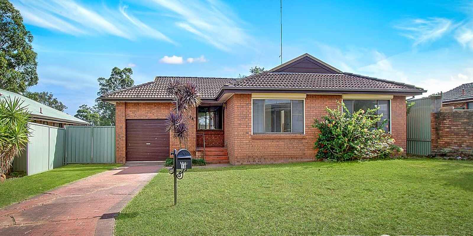 18 Caribou Close St Clair