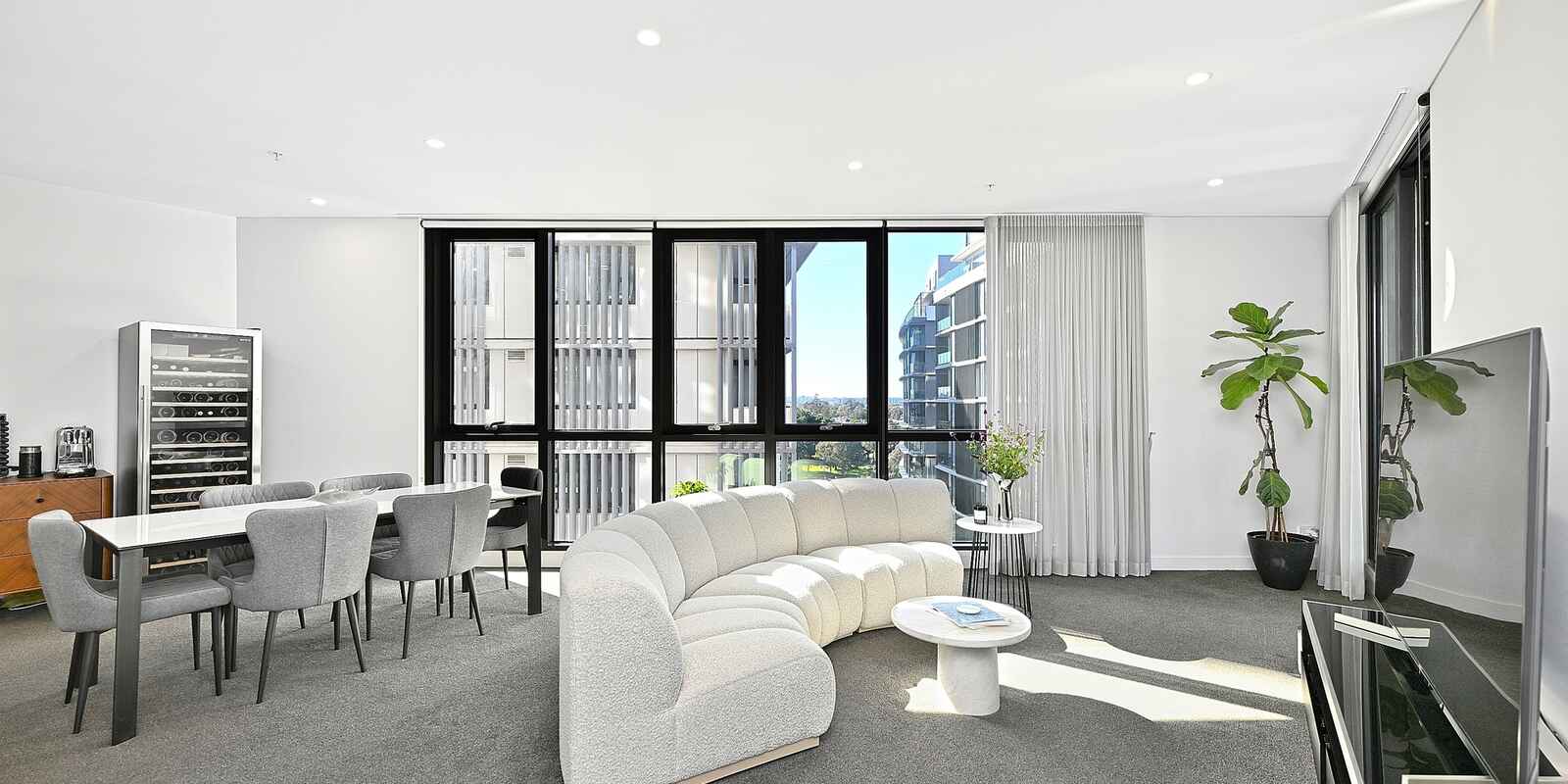 706/9 Brodie Spark Drive Wolli Creek 706/9 Brodie Spark Drive Wolli Creek