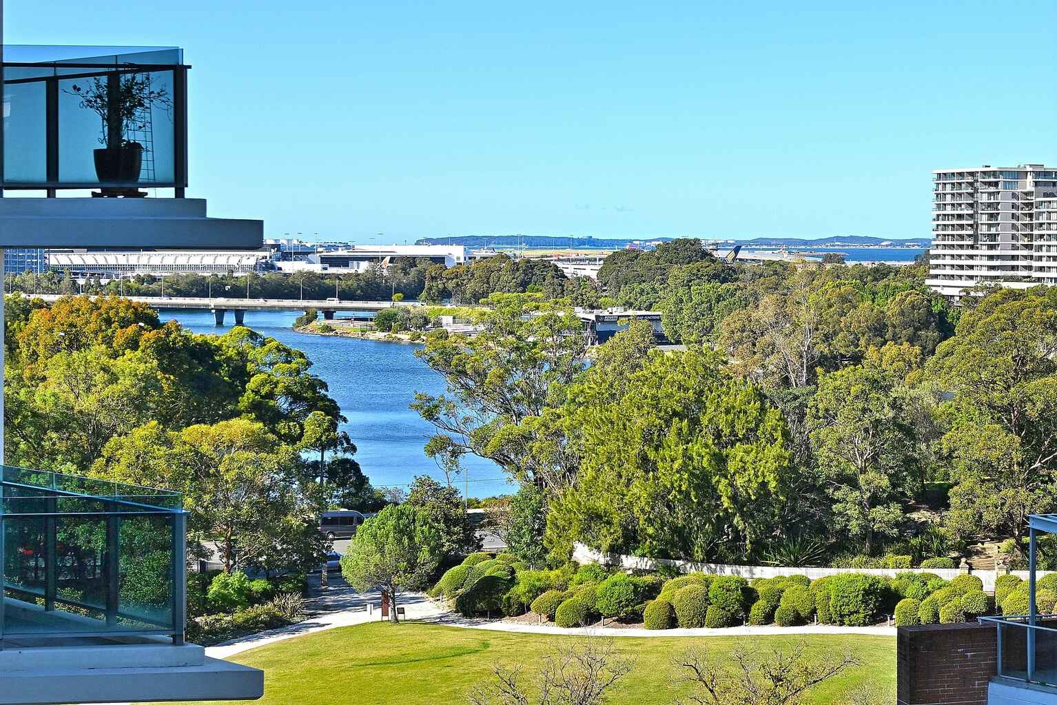 706/9 Brodie Spark Drive Wolli Creek 706/9 Brodie Spark Drive Wolli Creek