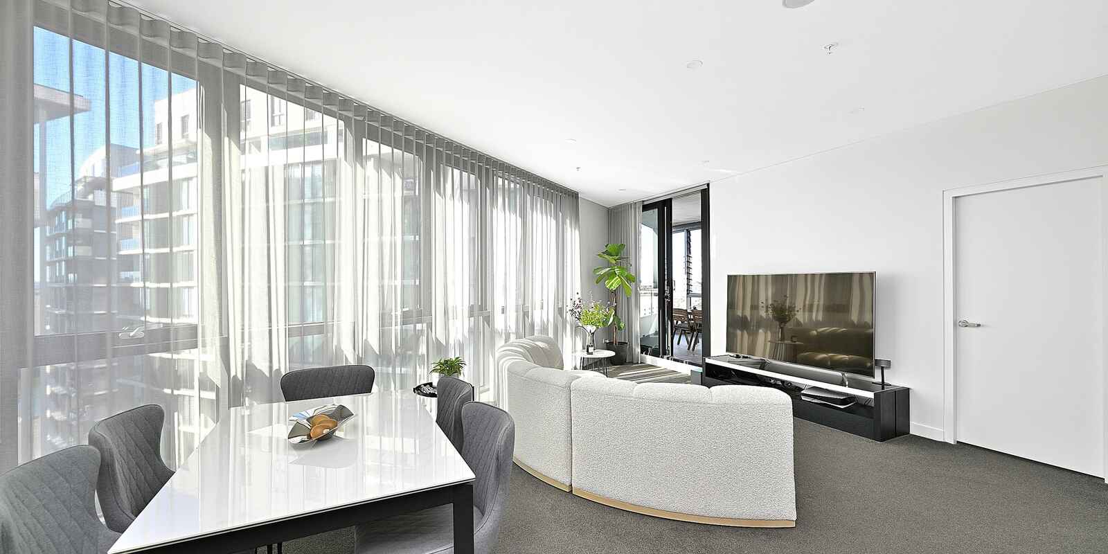 706/9 Brodie Spark Drive Wolli Creek 706/9 Brodie Spark Drive Wolli Creek