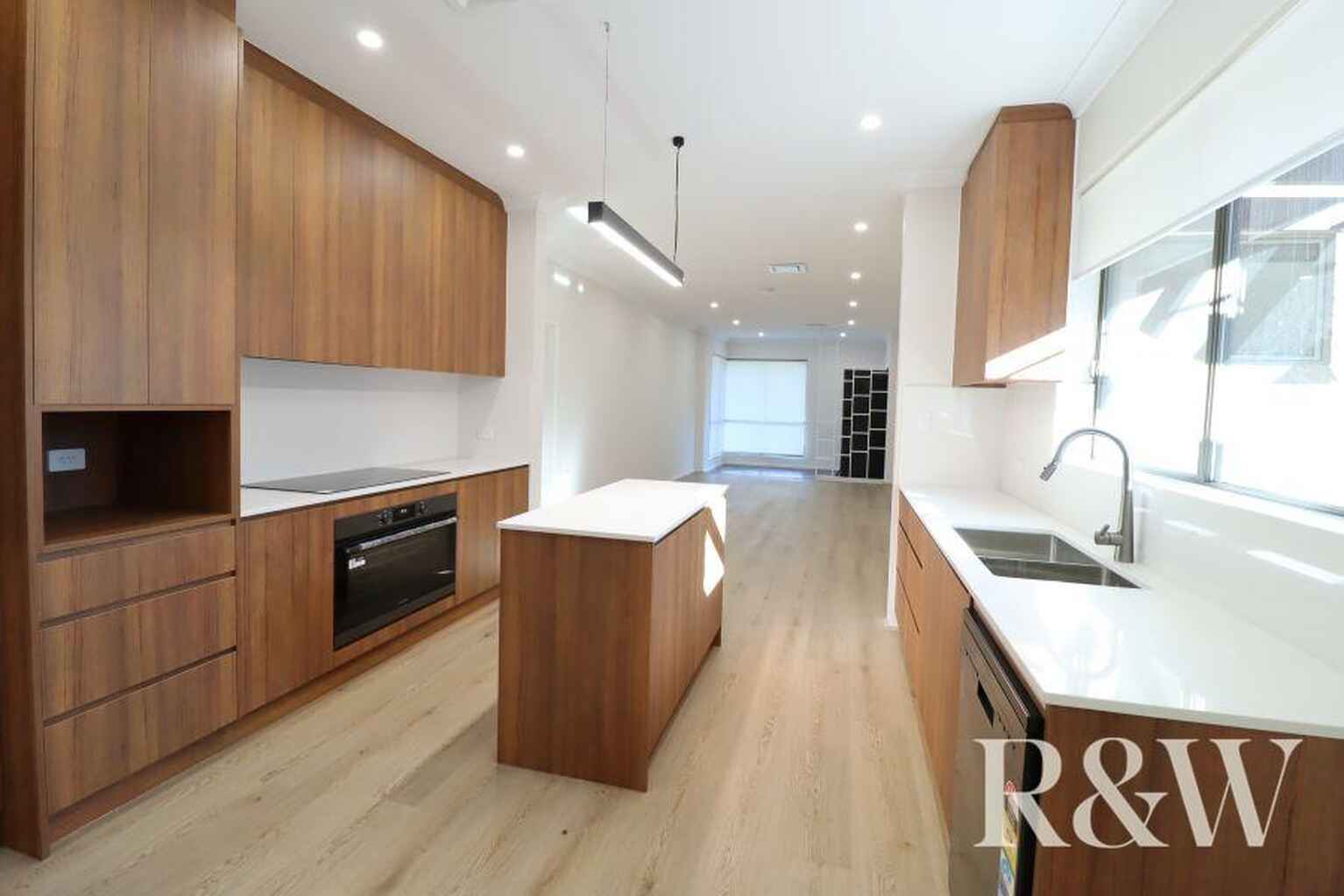 17 Moore Street St Clair