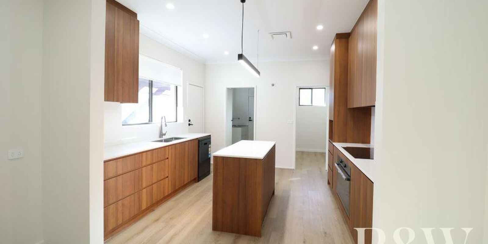 17 Moore Street St Clair