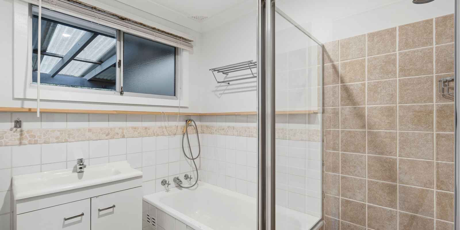4 Gull Place Tascott