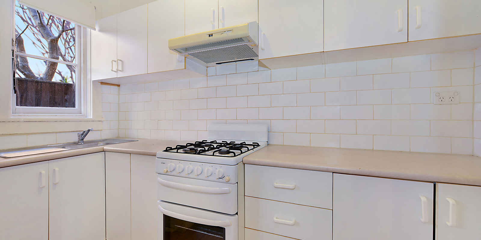 2/79 Oakley Road North Bondi