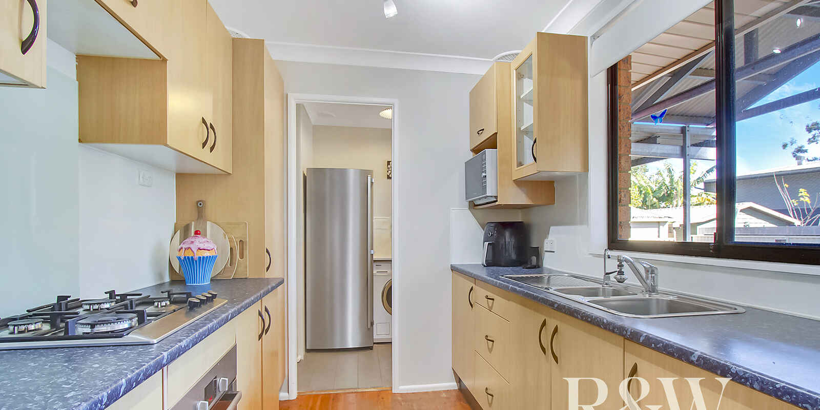5 White Place Rooty Hill