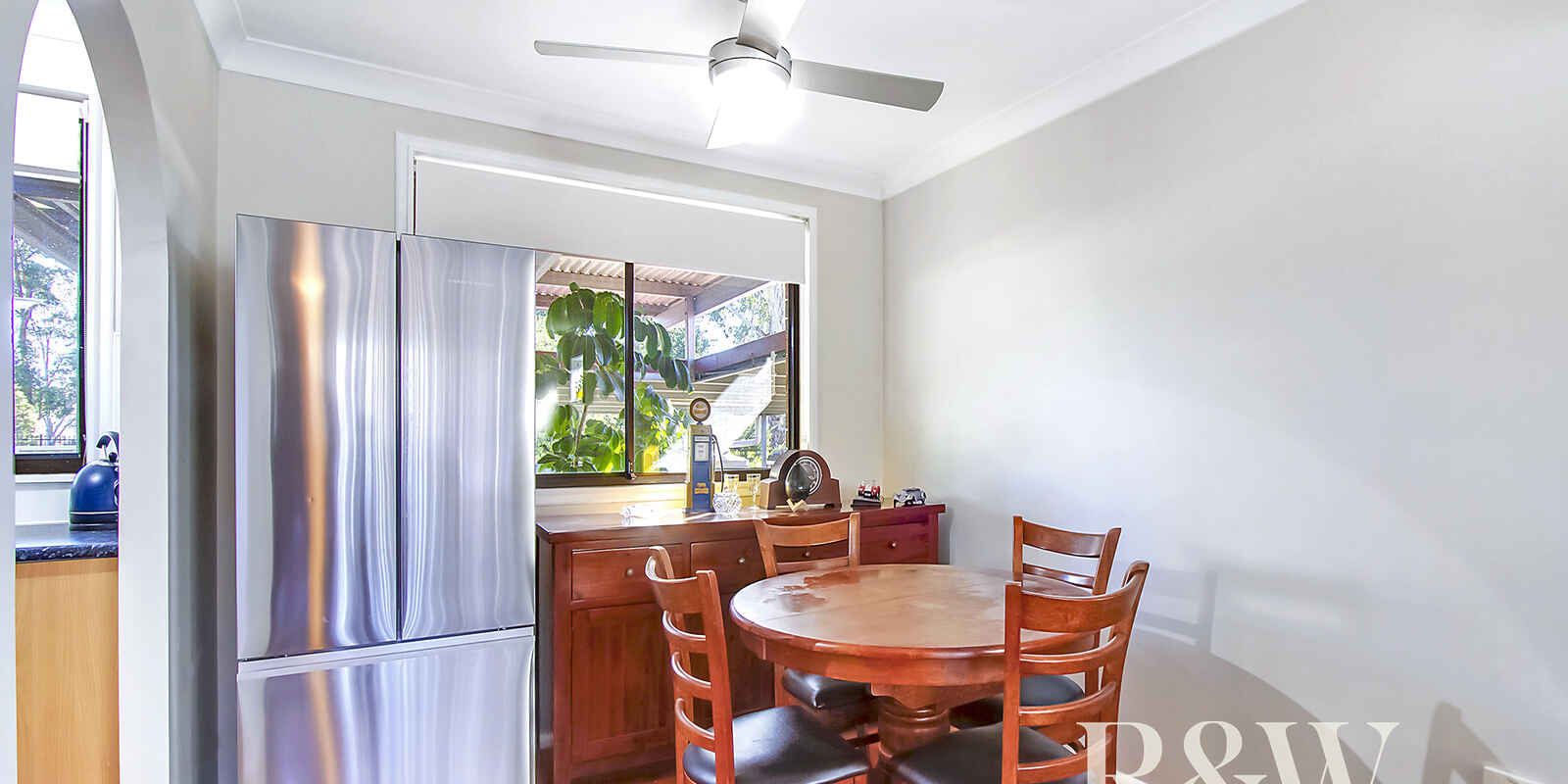 5 White Place Rooty Hill