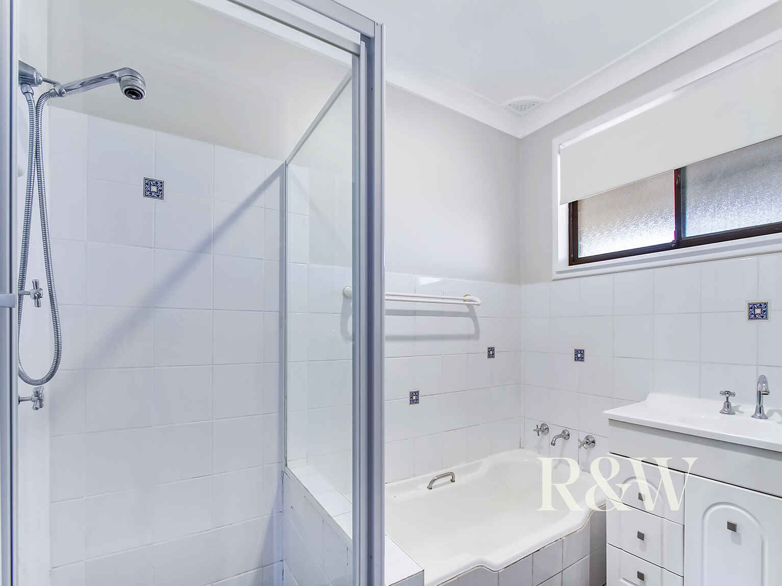 5 White Place Rooty Hill