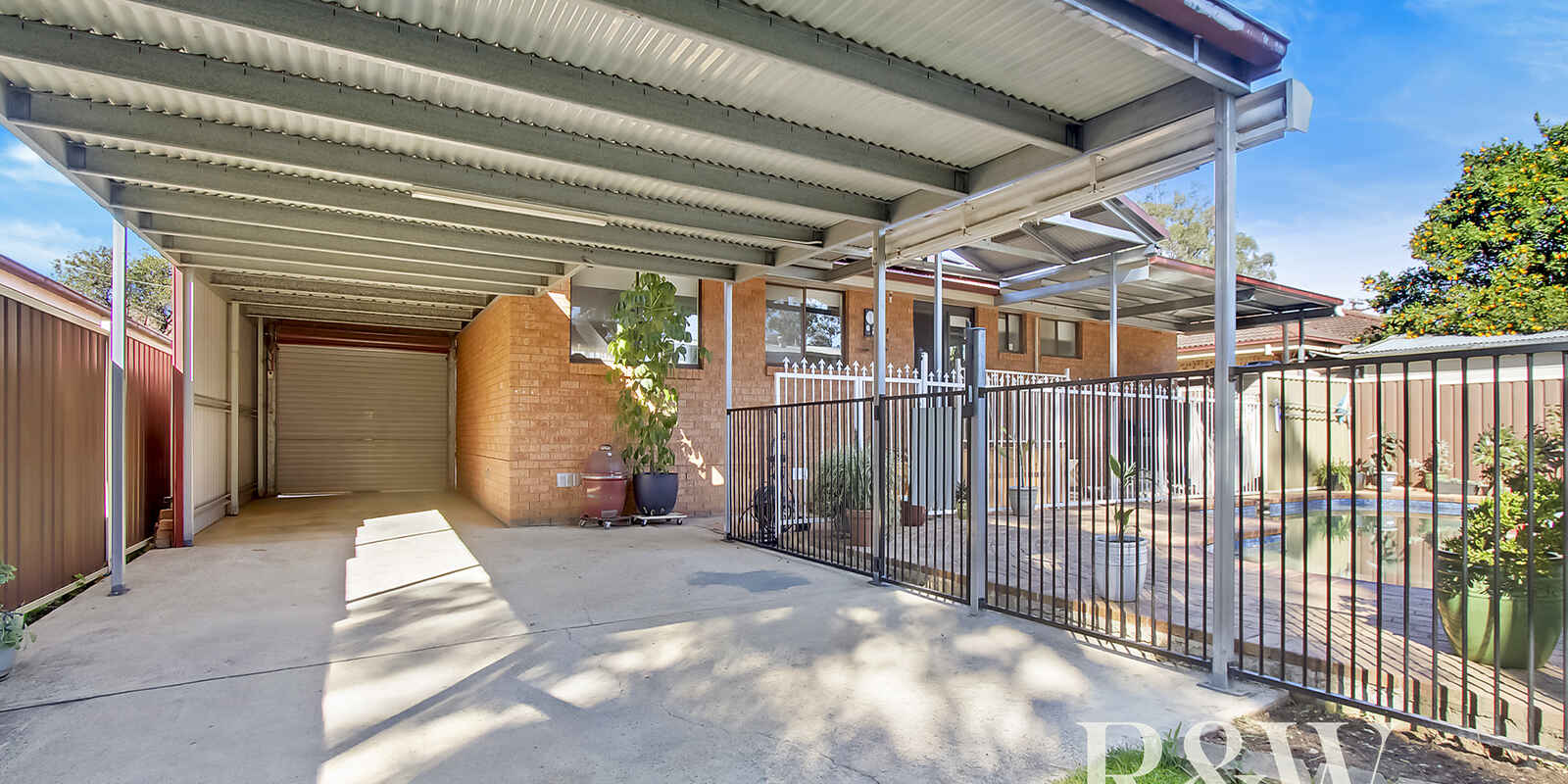 5 White Place Rooty Hill