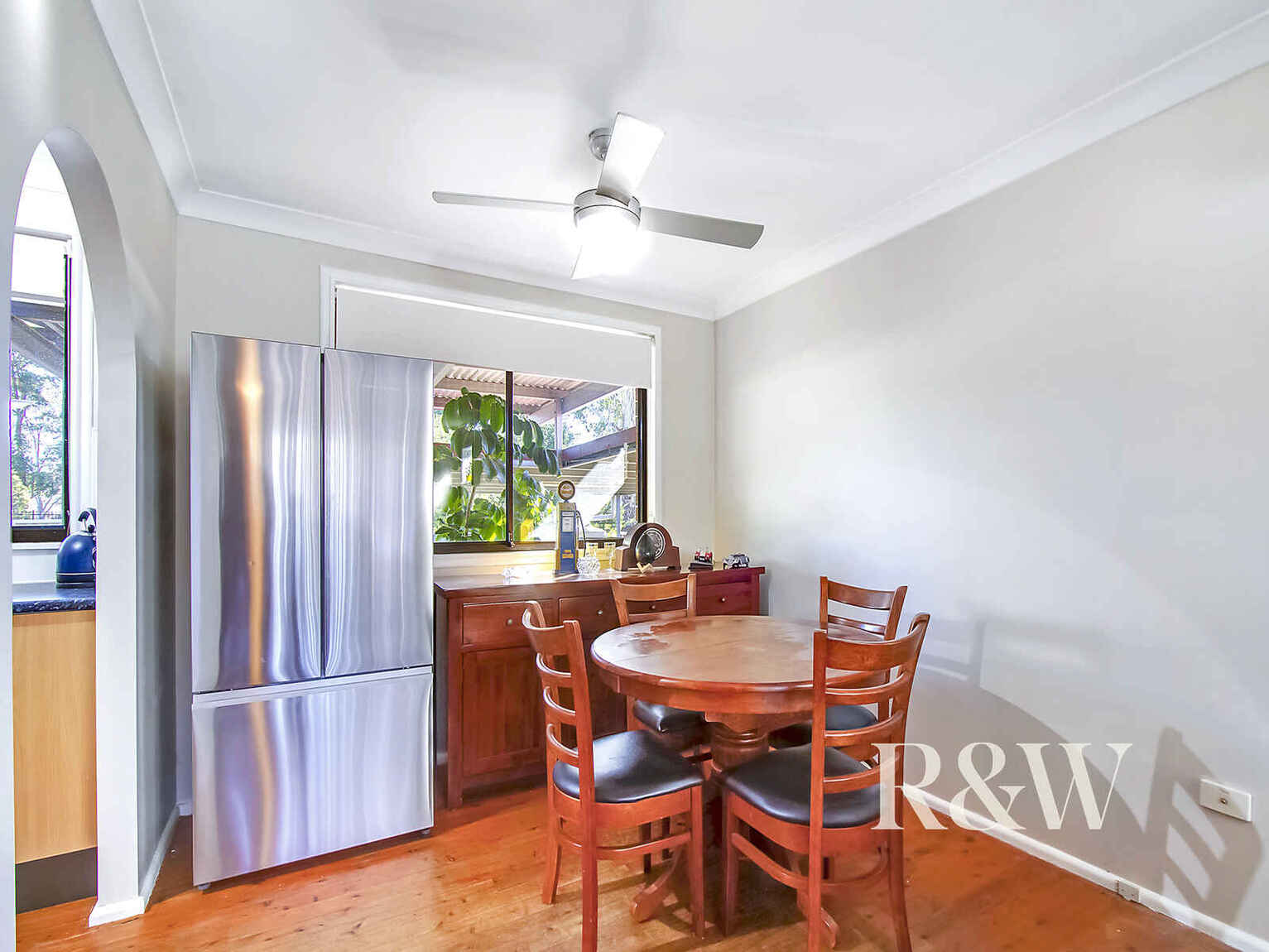 5 White Place Rooty Hill