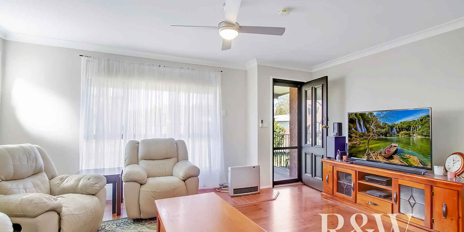 5 White Place Rooty Hill