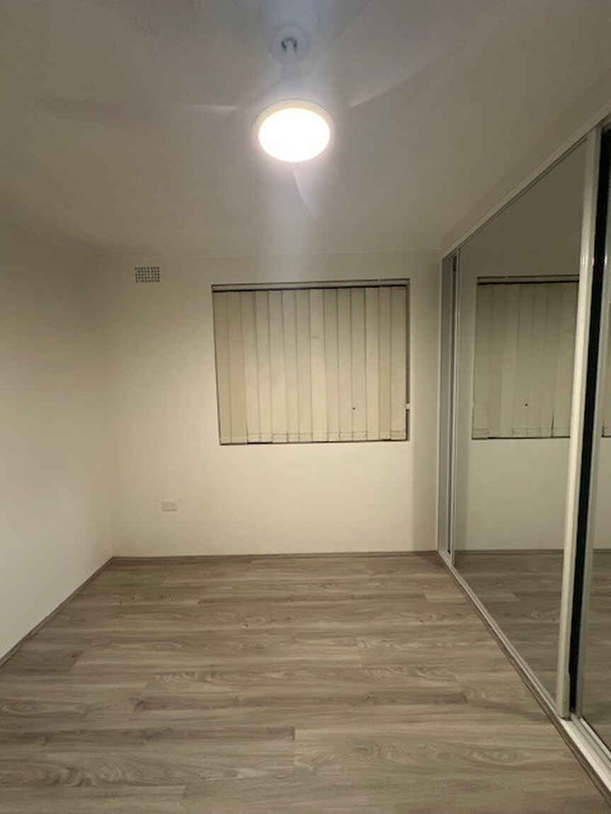 2/592 Blaxland Road Eastwood