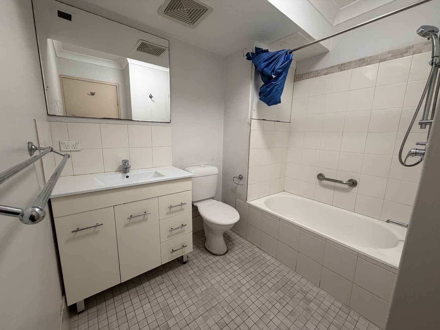6/17 Everton Road Strathfield