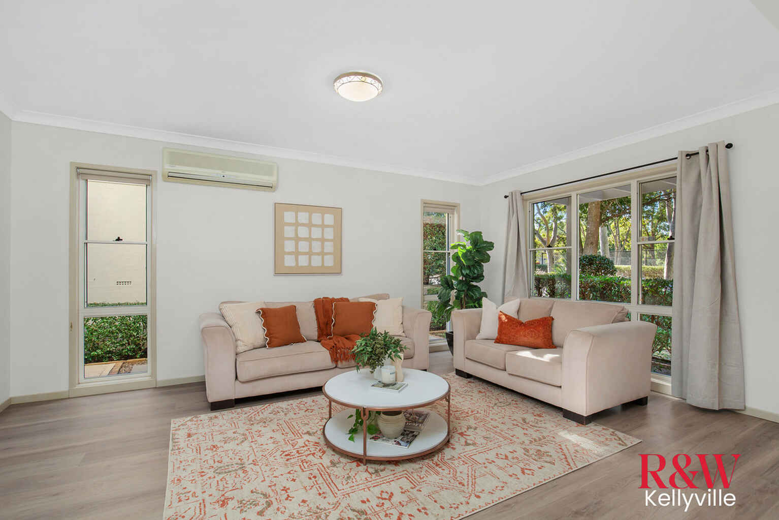 24 Seaford Circuit Kellyville Ridge 24 Seaford Circuit Kellyville Ridge