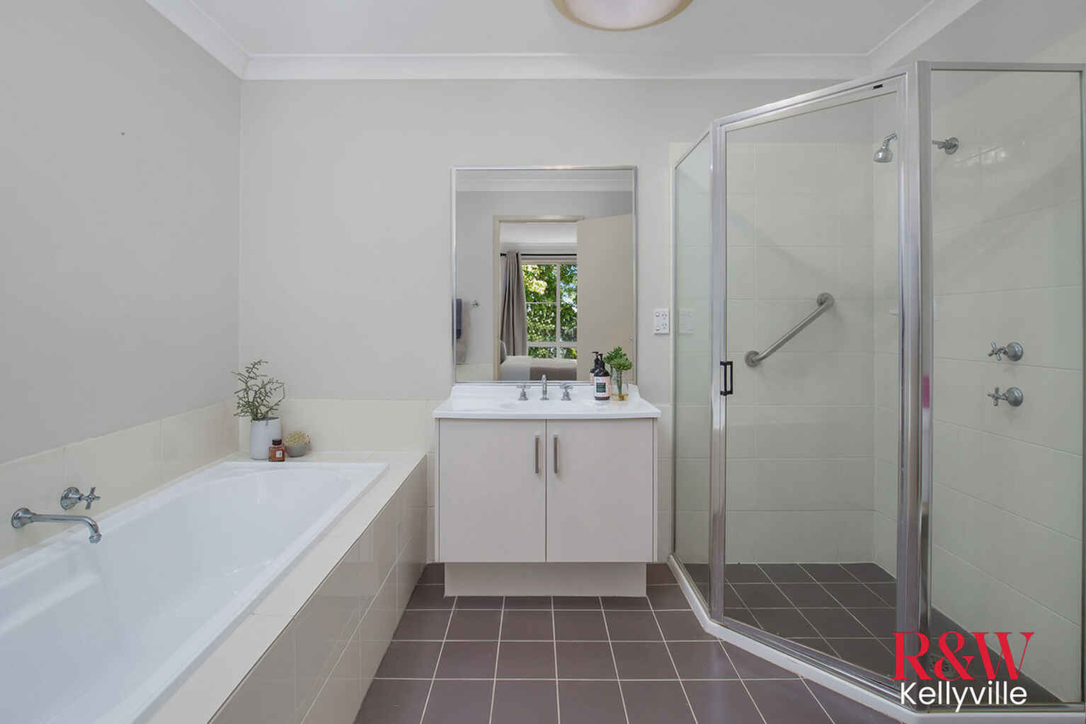 24 Seaford Circuit Kellyville Ridge 24 Seaford Circuit Kellyville Ridge