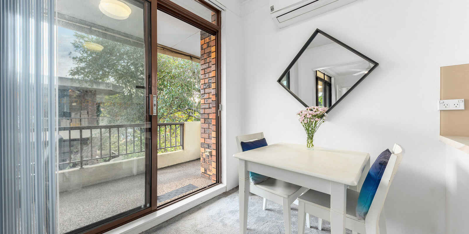 9/10 Brook Street Crows Nest