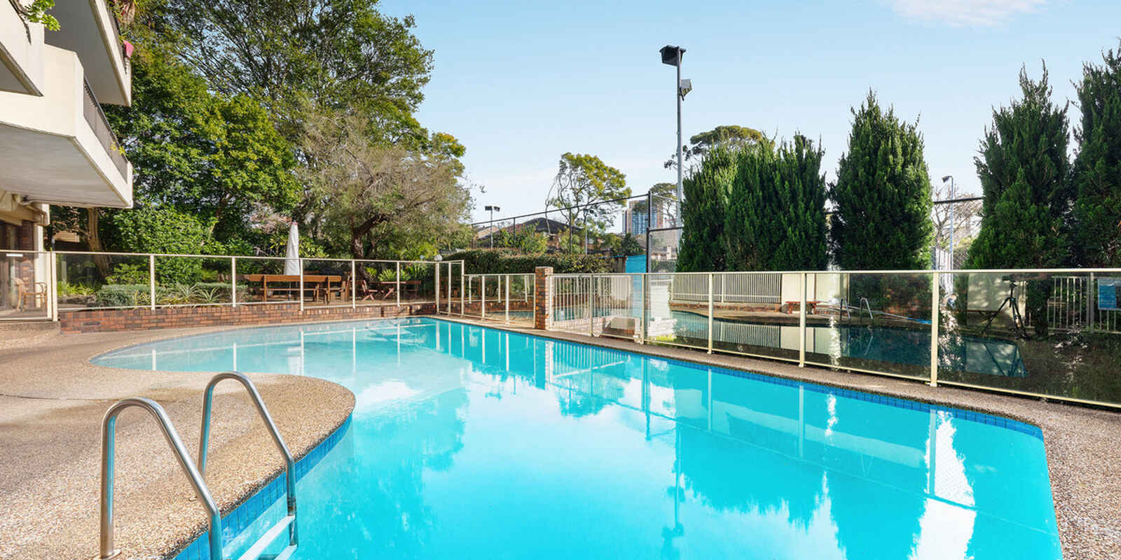 9/10 Brook Street Crows Nest