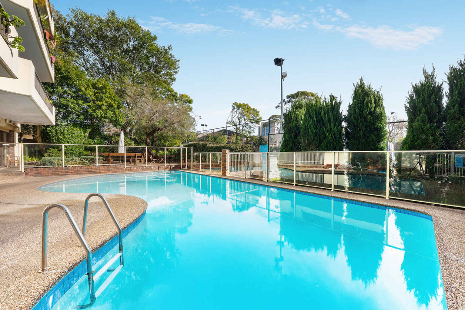 9/10 Brook Street Crows Nest