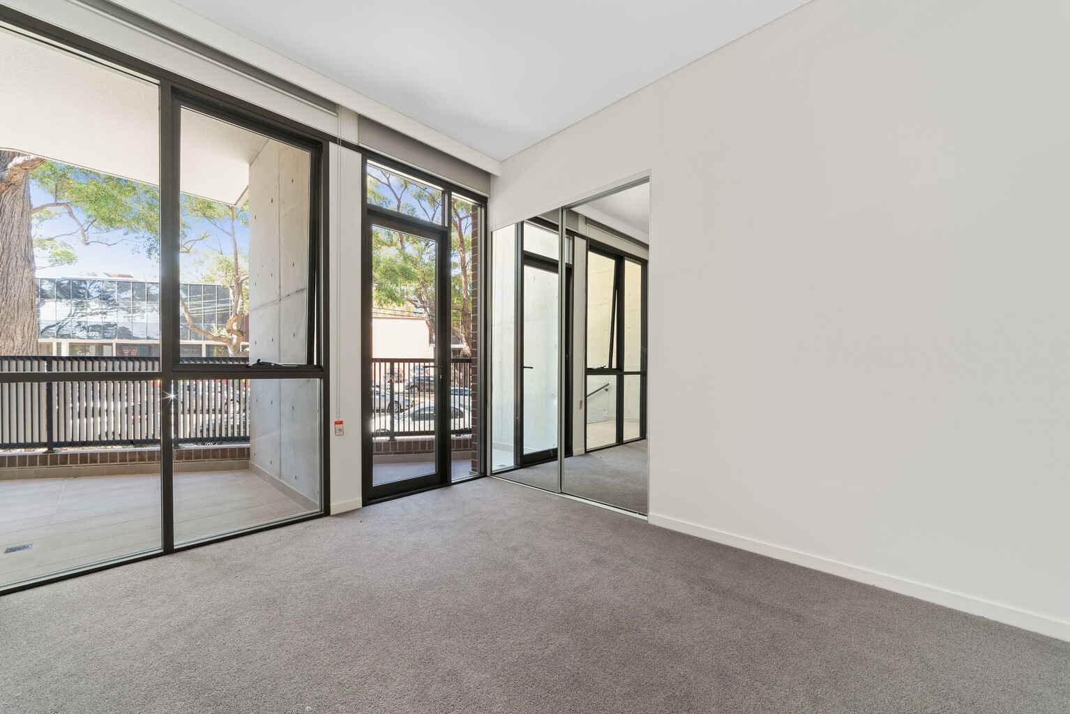 G11/10-20 McEvoy Street Waterloo