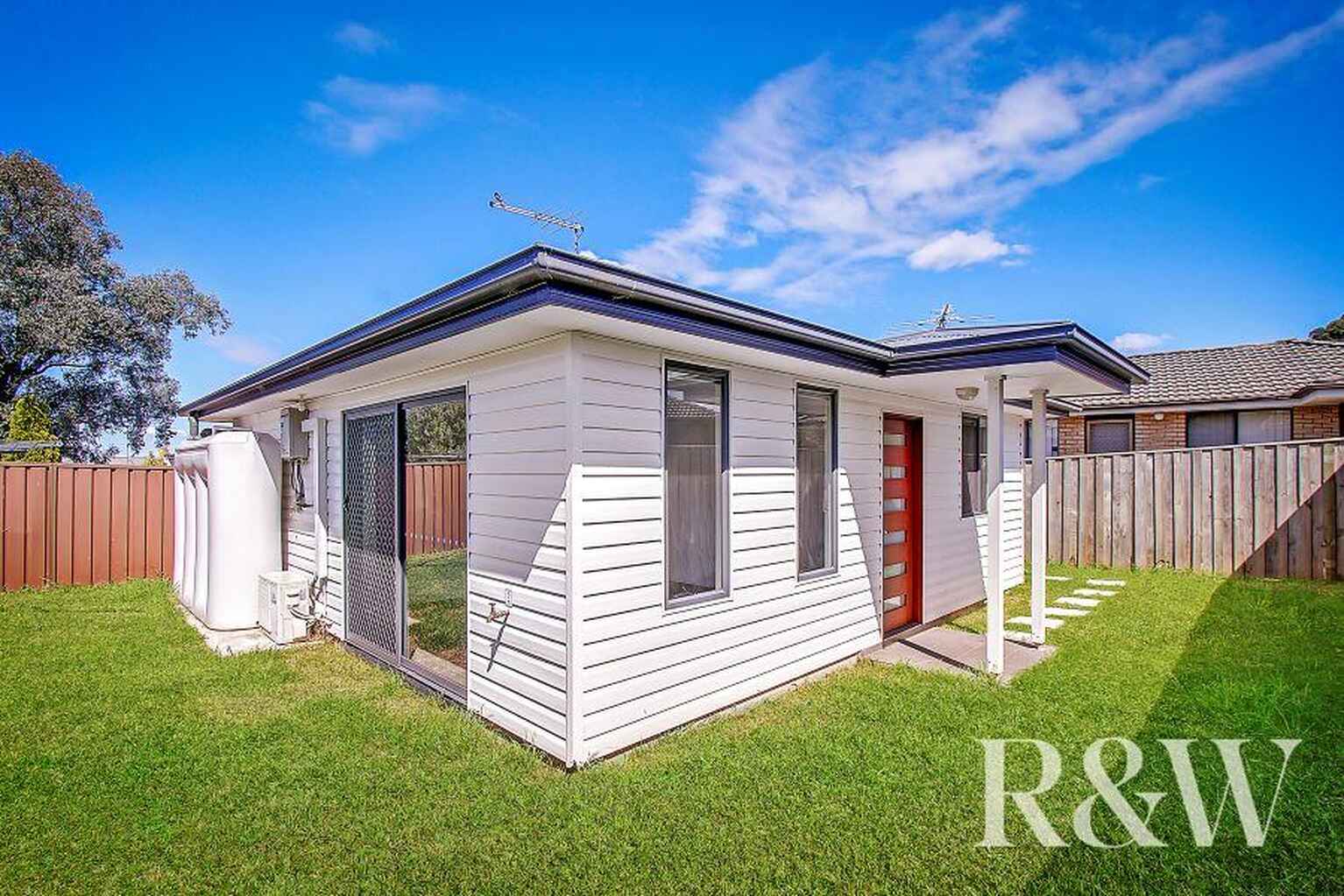 6A Bowerbird Crescent St Clair